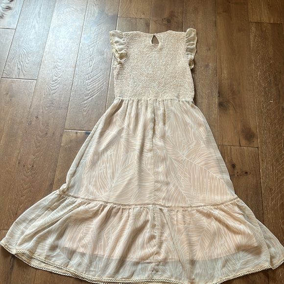Lost+ Wander Pick Me Tan and White Print Midi Dress Size MEDIUM - Picture 5 of 5